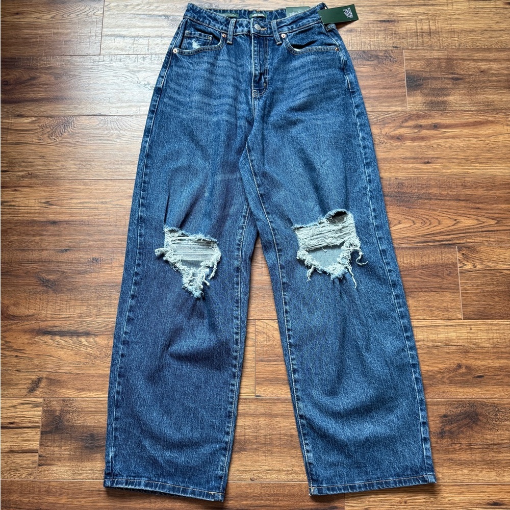 Wild Fable Women’s Baggy Super High Rise Distressed Ripped Jeans Size 2 NWT